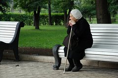 Средние пенсии в России просели относительно зарплат