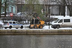 Водолазы отчитались о результатах поисков тела ребенка в московском пруду