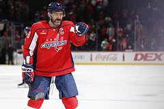 Бывшая порноактриса оценила внешность Овечкина